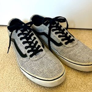 Old Skool Grey with black stripe Low Top Men’s Vans Skate Sneakers
